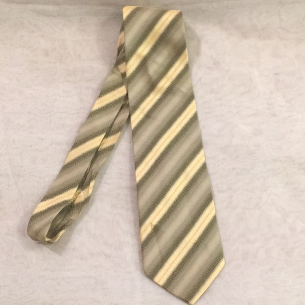 Michael Bruce by Harstan Necktie (AJ)